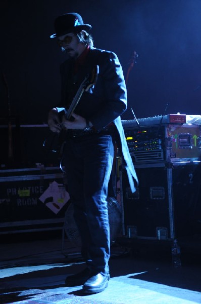 Les Claypool at Stubb's BarBQ, Austin, Texas 04/19/10