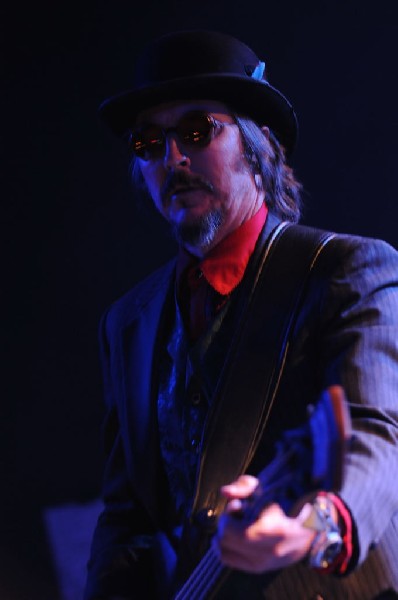 Les Claypool at Stubb's BarBQ, Austin, Texas 04/19/10