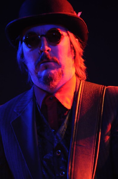 Les Claypool at Stubb's BarBQ, Austin, Texas 04/19/10