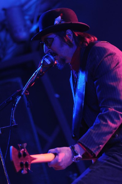 Les Claypool at Stubb's BarBQ, Austin, Texas 04/19/10