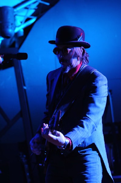 Les Claypool at Stubb's BarBQ, Austin, Texas 04/19/10