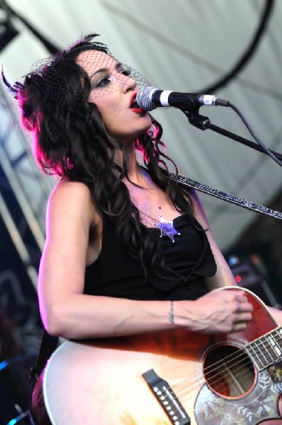 Lindi Ortega at Stubb's BarBQ, Austin, Texas 05/06/12