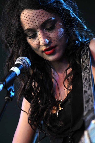 Lindi Ortega at Stubb's BarBQ, Austin, Texas 05/06/12