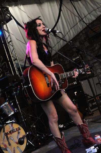 Lindi Ortega at Stubb's BarBQ, Austin, Texas 05/06/12