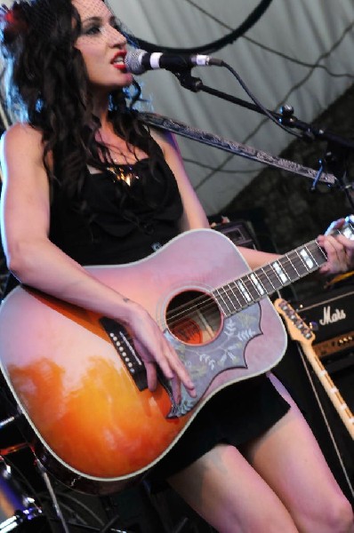 Lindi Ortega at Stubb's BarBQ, Austin, Texas 05/06/12