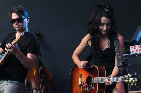 Lindi Ortega at Stubb's BarBQ, Austin, Texas 05/06/12