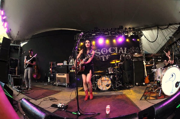 Lindi Ortega at Stubb's BarBQ, Austin, Texas 05/06/12