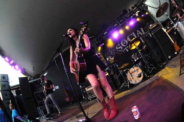 Lindi Ortega at Stubb's BarBQ, Austin, Texas 05/06/12