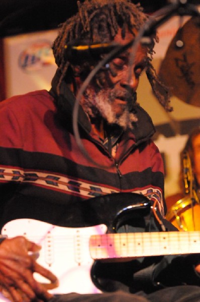 Little Joe Washington at Lamberts's BarBQ, Austin, Tx