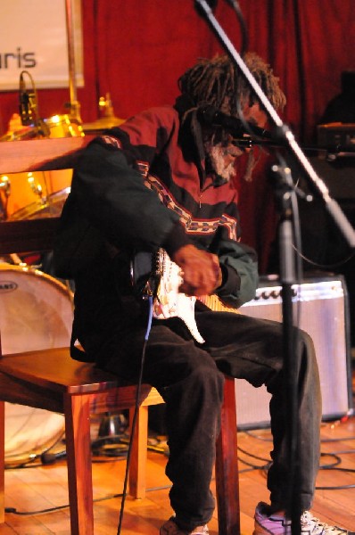 Little Joe Washington at Lamberts's BarBQ, Austin, Tx