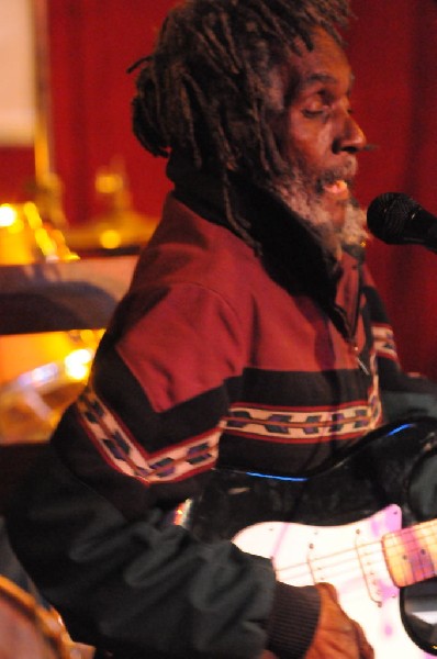 Little Joe Washington at Lamberts's BarBQ, Austin, Tx