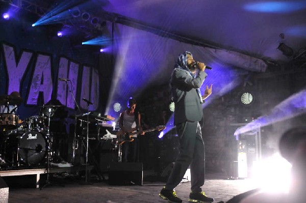 Matisyahu at Stubb's BarBQ, Austin, Texas 08/18/10 - photo by Jeff Barringe