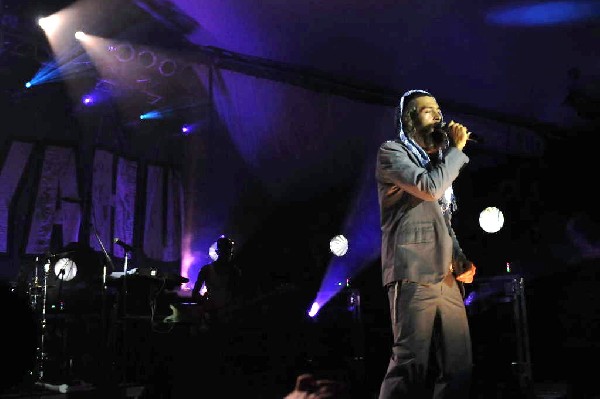 Matisyahu at Stubb's BarBQ, Austin, Texas 08/18/10 - photo by Jeff Barringe