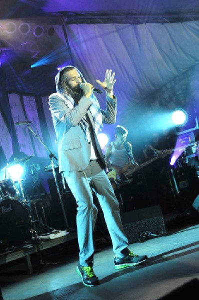 Matisyahu at Stubb's BarBQ, Austin, Texas 08/18/10 - photo by Jeff Barringe