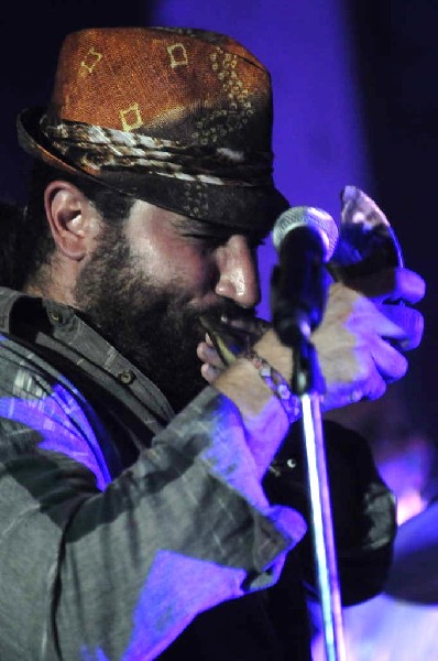 Matisyahu at Stubb's BarBQ, Austin, Texas 08/18/10 - photo by Jeff Barringe