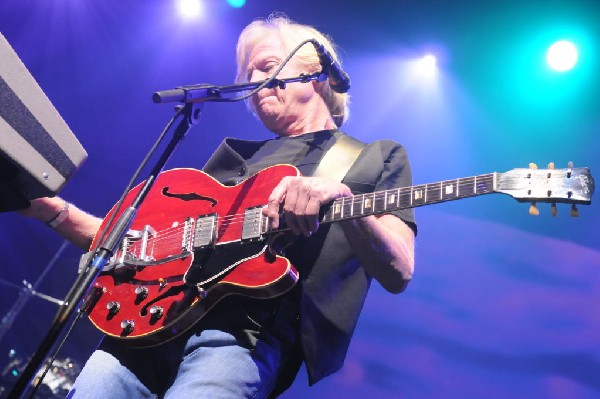 The Moody Blues at ACL Live Moody Theater, Austin, Texas 04/28/2011 - photo