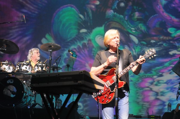 The Moody Blues at ACL Live Moody Theater, Austin, Texas 04/28/2011 - photo