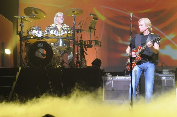 The Moody Blues at ACL Live Moody Theater, Austin, Texas 04/28/2011 - photo