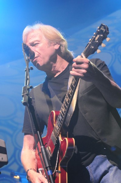 The Moody Blues at ACL Live Moody Theater, Austin, Texas 04/28/2011 - photo