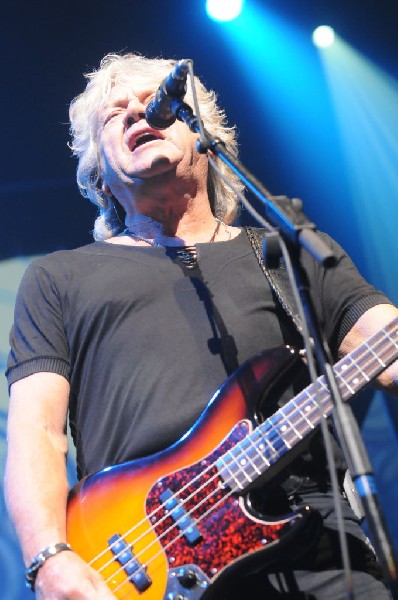 The Moody Blues at ACL Live Moody Theater, Austin, Texas 04/28/2011 - photo