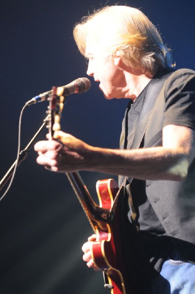 The Moody Blues at ACL Live Moody Theater, Austin, Texas 04/28/2011 - photo