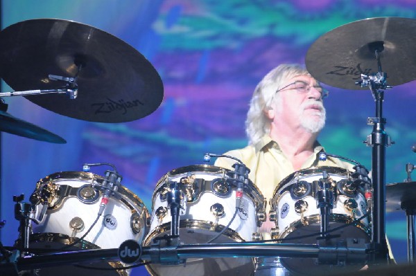 The Moody Blues at ACL Live Moody Theater, Austin, Texas 04/28/2011 - photo