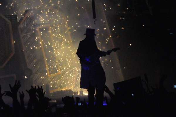 M�tley Cr�e at the Verizon Wireless Amphitheater, Selma, Texas