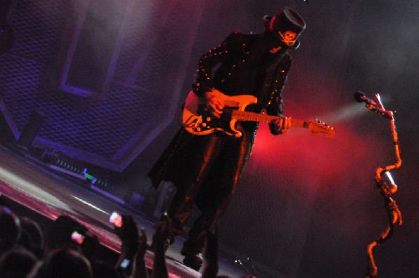 M�tley Cr�e at the Verizon Wireless Amphitheater, Selma, Texas