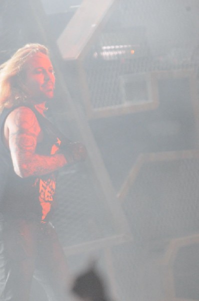 M�tley Cr�e at the Verizon Wireless Amphitheater, Selma, Texas