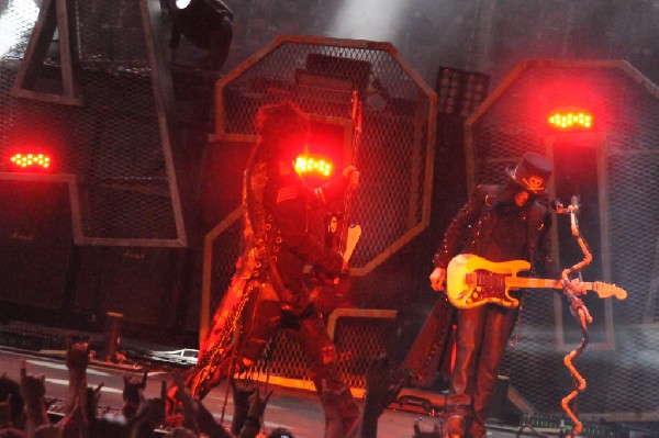 M�tley Cr�e at the Verizon Wireless Amphitheater, Selma, Texas