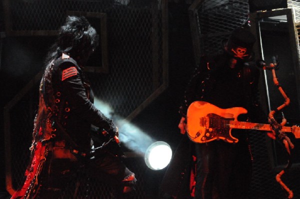 M�tley Cr�e at the Verizon Wireless Amphitheater, Selma, Texas