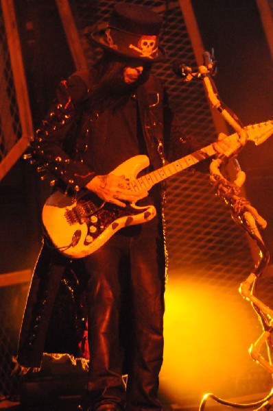 M�tley Cr�e at the Verizon Wireless Amphitheater, Selma, Texas