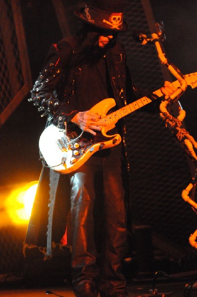 M�tley Cr�e at the Verizon Wireless Amphitheater, Selma, Texas