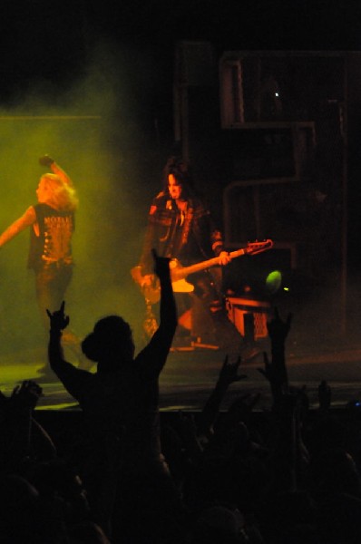 M�tley Cr�e at the Verizon Wireless Amphitheater, Selma, Texas