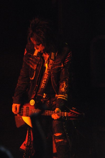 M�tley Cr�e at the Verizon Wireless Amphitheater, Selma, Texas