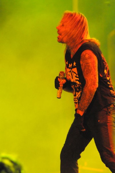 M�tley Cr�e at the Verizon Wireless Amphitheater, Selma, Texas