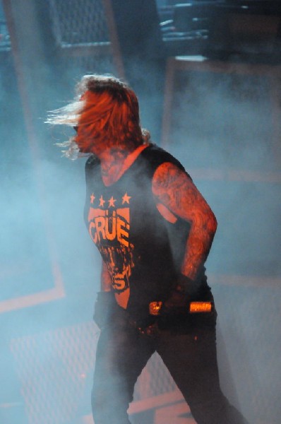 M�tley Cr�e at the Verizon Wireless Amphitheater, Selma, Texas