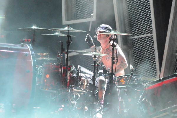 M�tley Cr�e at the Verizon Wireless Amphitheater, Selma, Texas