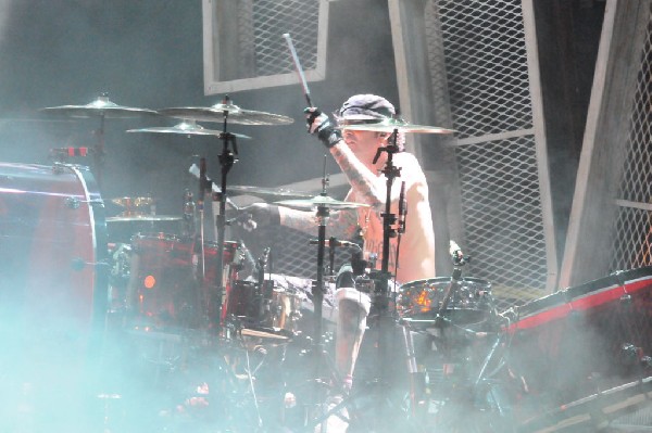 M�tley Cr�e at the Verizon Wireless Amphitheater, Selma, Texas