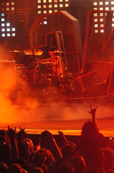 M�tley Cr�e at the Verizon Wireless Amphitheater, Selma, Texas