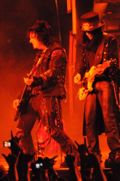 M�tley Cr�e at the Verizon Wireless Amphitheater, Selma, Texas