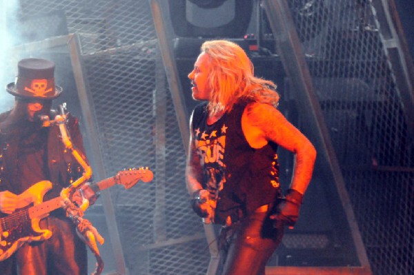 M�tley Cr�e at the Verizon Wireless Amphitheater, Selma, Texas