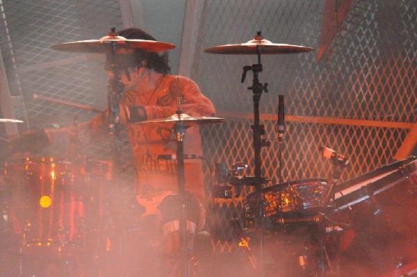 M�tley Cr�e at the Verizon Wireless Amphitheater, Selma, Texas