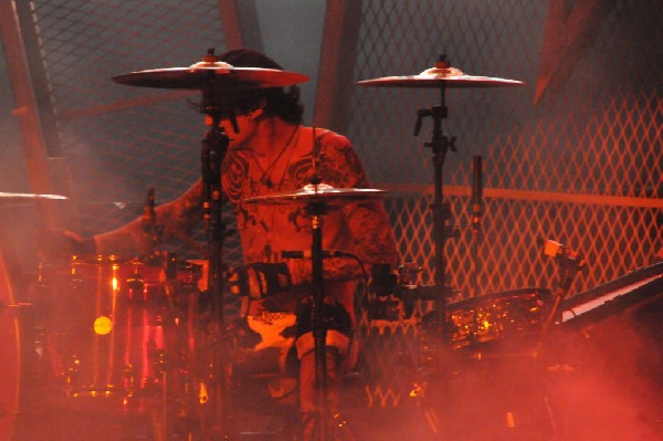 M�tley Cr�e at the Verizon Wireless Amphitheater, Selma, Texas