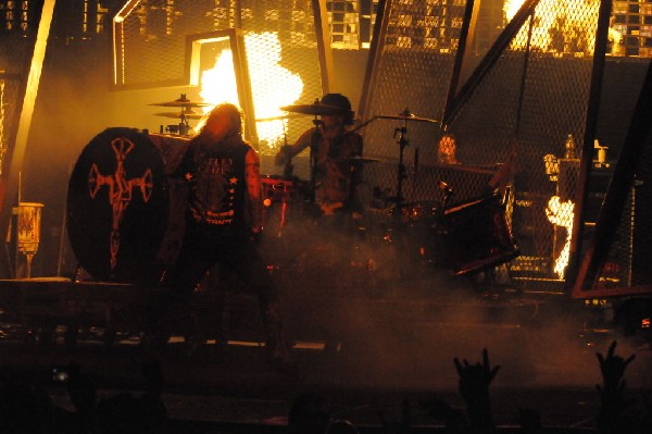 M�tley Cr�e at the Verizon Wireless Amphitheater, Selma, Texas