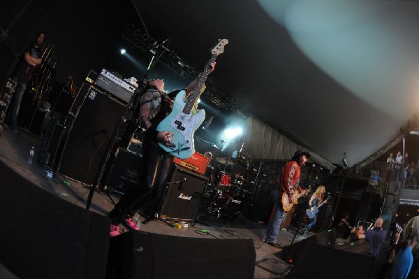 Nashville Pussy at Stubb's BarBQ, Austin, Texas