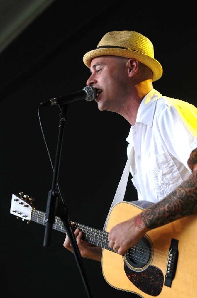 Nathen Maxwell & the Original Bunny Gang at Stubb's BarBQ, Austin, Texa