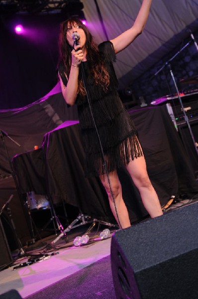 Nico Vega at Stubb's BarBQ 05/12/10