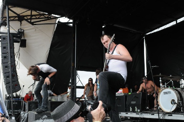 Norma Jean on the Route 66 Stage, Warped Tour, Verizon Wireless Amphitheate