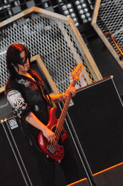 Papa Roach at the Verizon Wireless Amphitheater, Selma, Texas